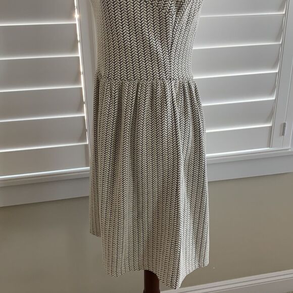 Sz 2 Tall Ann Taylor LOFT chevron cream & charcoal sheath dress - Picture 10 of 12